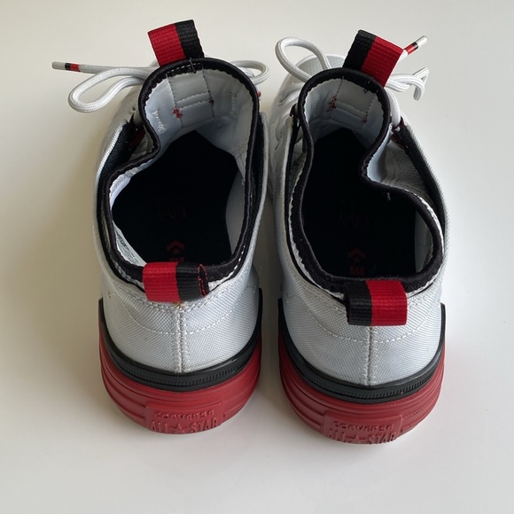 Converse - Picture 3 of 15